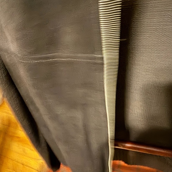 Sisley Italy leather jacket in like new condition size M - Picture 4 of 12